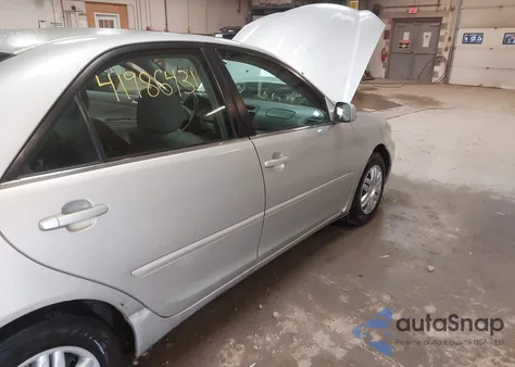 2005 Toyota Camry Le из США, поврежденный, VIN 4T1BE32K65U400652